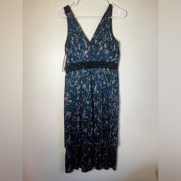 NWT Banana Republic Pleated Tiered Midi Dress, Multi-Color #493392 Size 4P - Picture 7 of 7